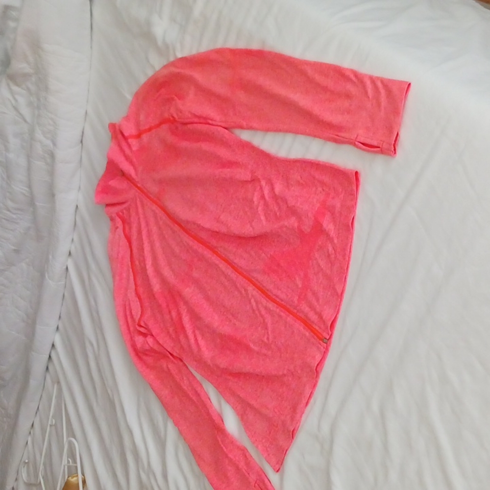 Oiselle bright salmon light jacket